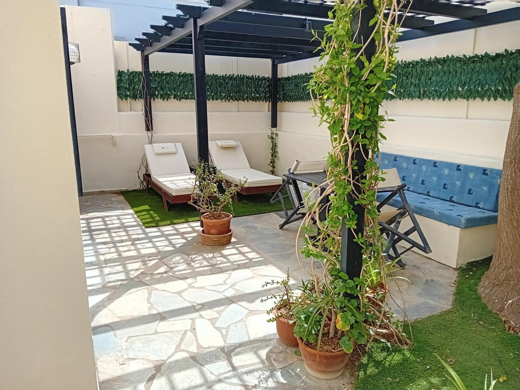Julies Apartments Kokkini Hani Exterior photo